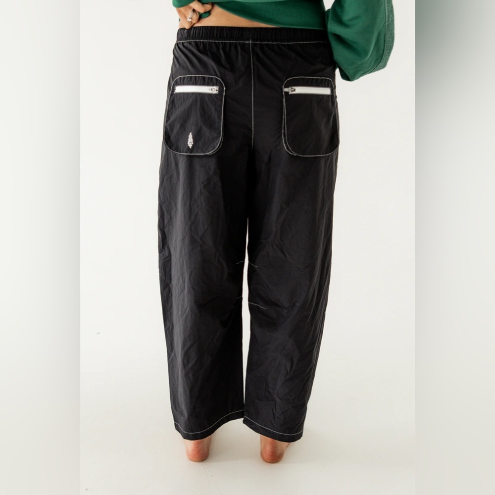 NWOT Free People, Fly By Night Pants, Multiple Sizes in Black - Picture 3 of 9
